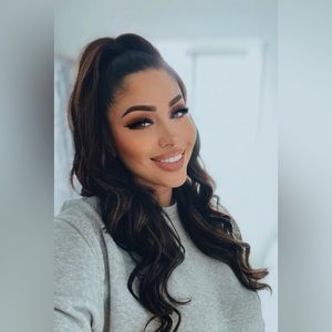 Meet your Posher, Edith